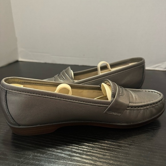 SAS Women’s Pewter Tripad Comfort Leather Slip-on Penny Loafers - Picture 6 of 9